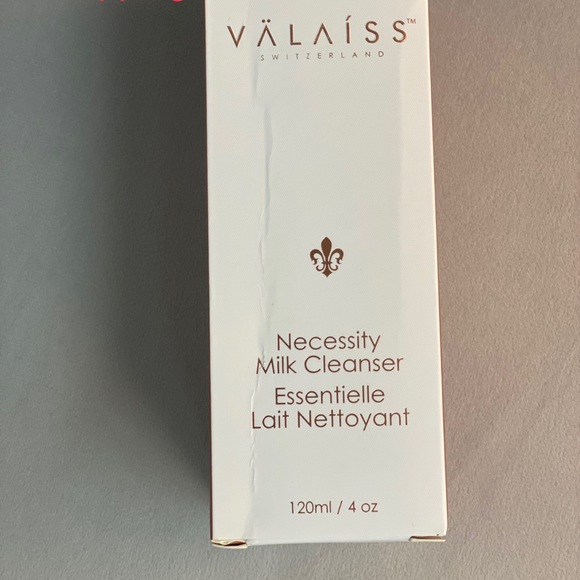 Daily gentle cleanser